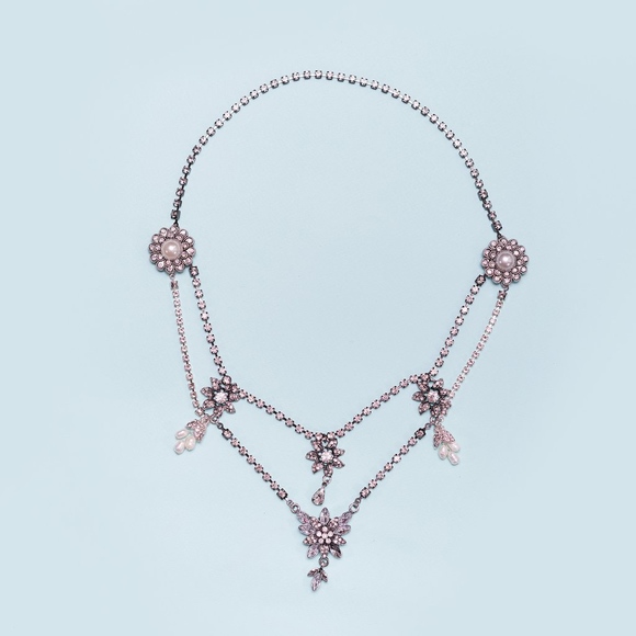 Olivia the Wolf Head piece - Picture 2 of 3